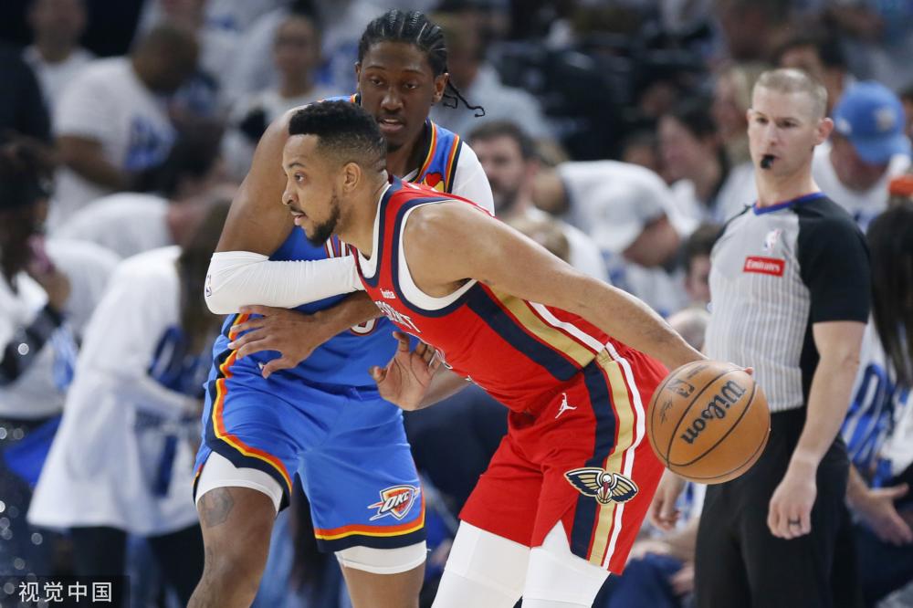 塞鸟在他的 塞鸟在他的